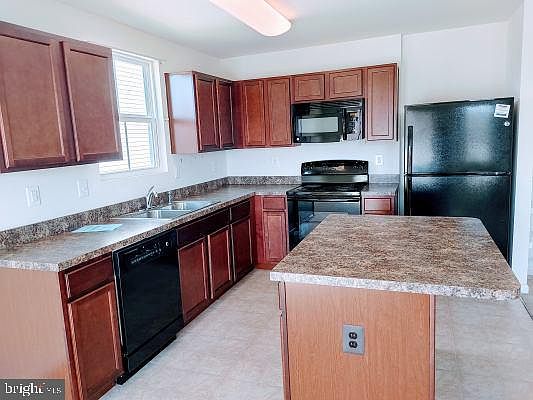 3rd image of 18128 Scenic Creek Ln