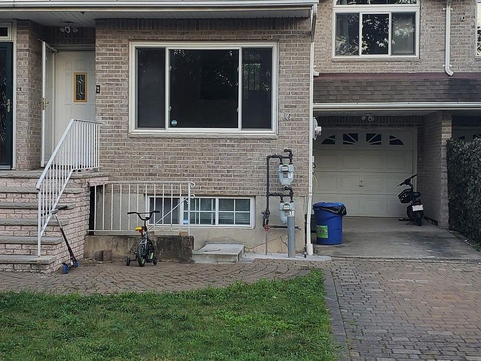 1st image of 110 Hawley Ave Floor 1