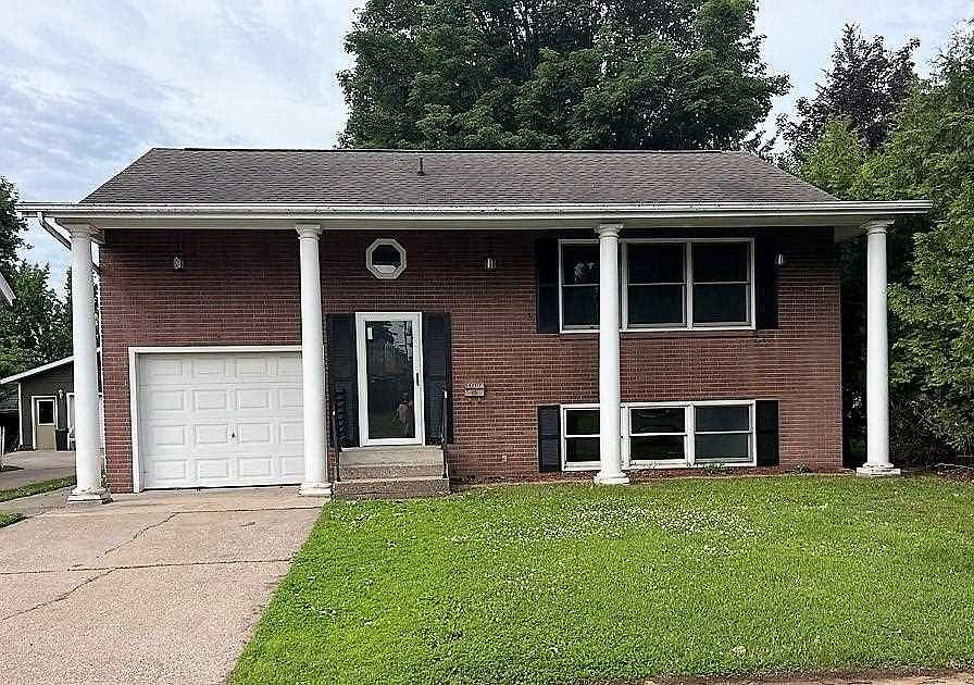 1st image of 417 Waverly St