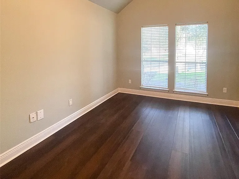 854 Skyspring Ln — Photo 15
