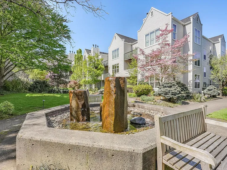 205 SW Montgomery St #204 — Photo 26