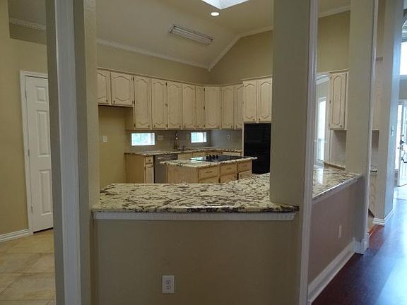 5th image of 5613 Exeter Dr