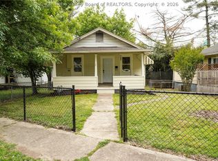 1117 Park Dr, Dunbar, WV 25064