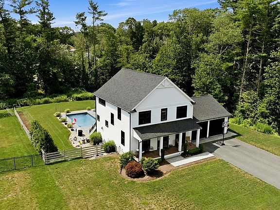 2nd image of 3 Trinity Cir