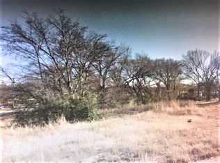 1708 E Robert St, Fort Worth, TX 76104