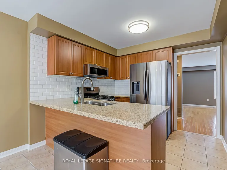 250 Richvale Dr S #3 — Photo 17