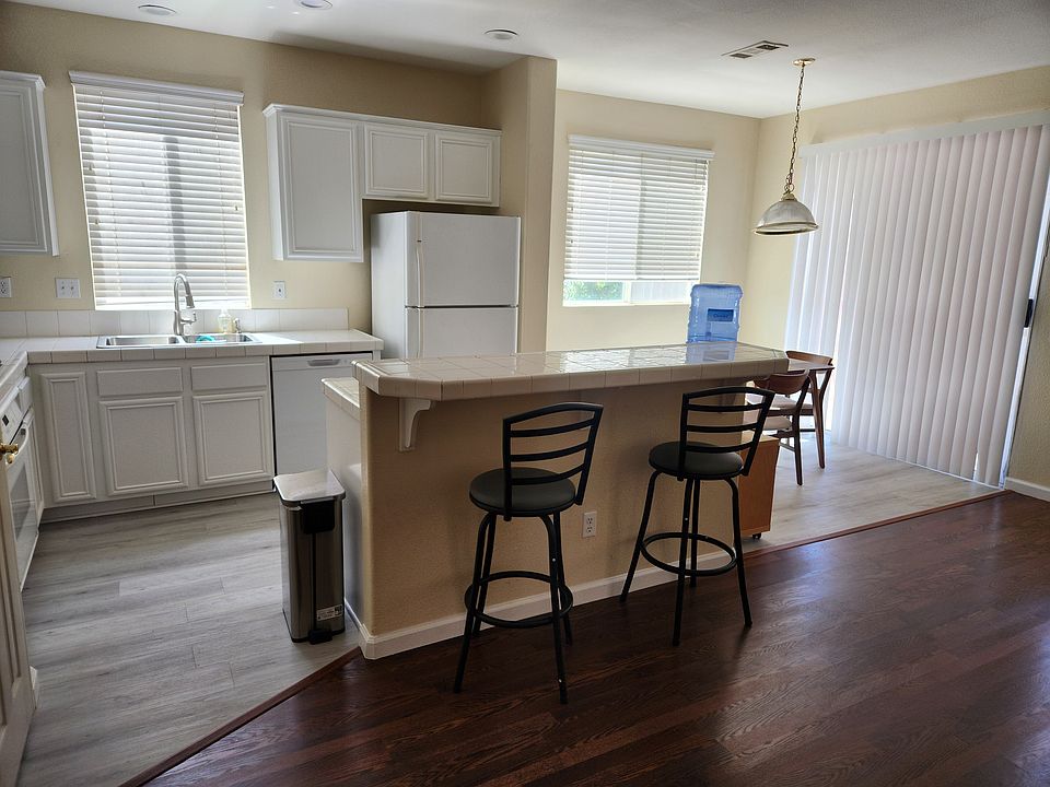 2nd image of 9192 Goldenseal Ct
