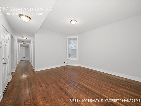 5th image of 1054 N Ashland Ave #2
