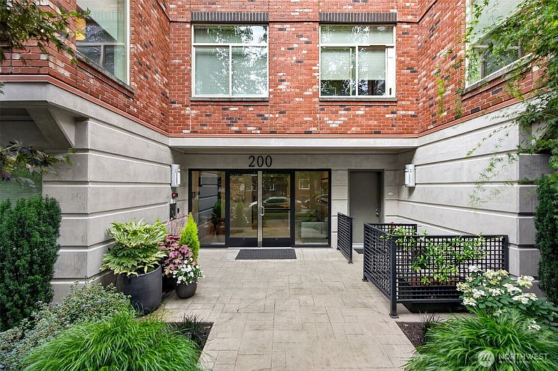 2nd image of 200 W Comstock Street #102