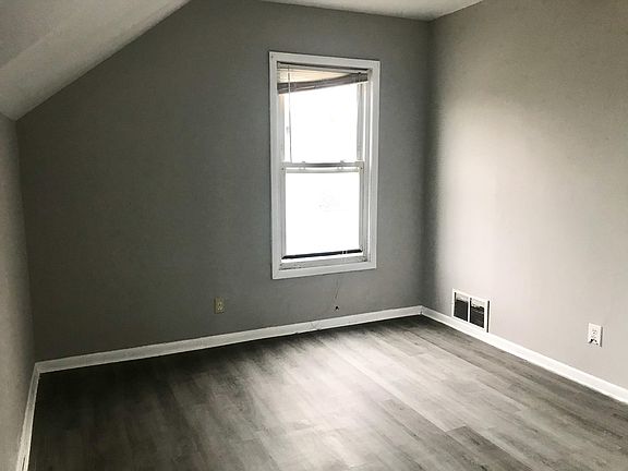 4th image of 1733 E 30th St #1733