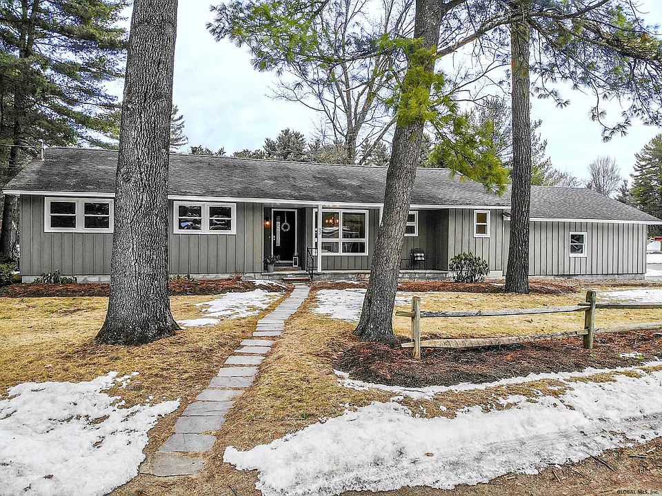 1st image of 12 Morgan Dr