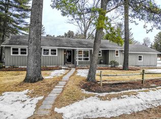 12 Morgan Dr, Queensbury, NY 12804
