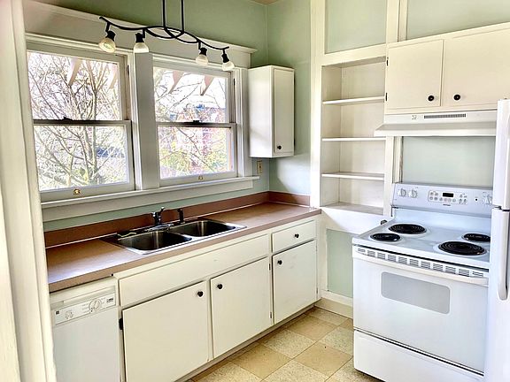 Sunny kitchen