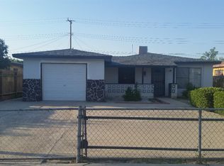 221 W 15th Ave, Delano, CA 93215