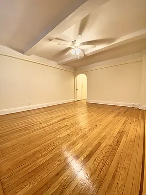 Rented by Guy Goldman, LREB | media 2