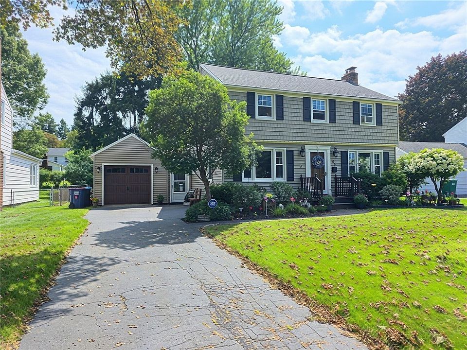 1st image of 55 Glenmont Dr