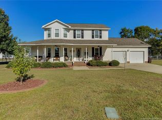 239 Robeson St, Spring Lake, NC 28390