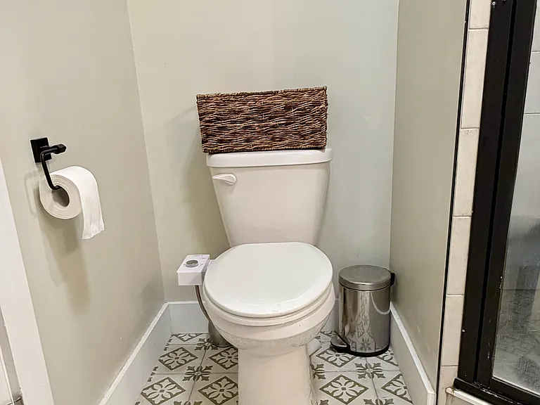 10 Lawndale Ave — Photo 12