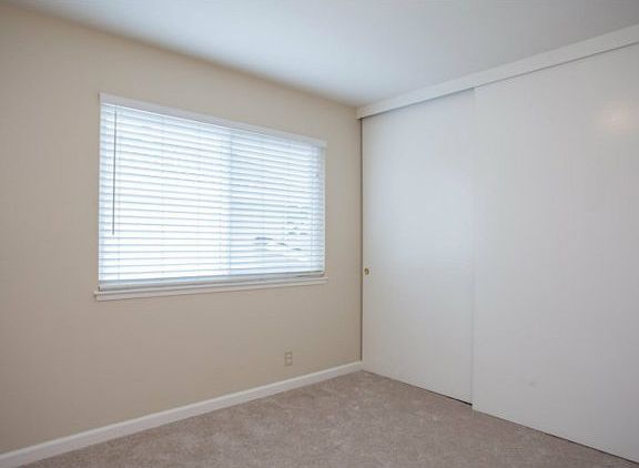 3rd image of 6165 Mancuso St