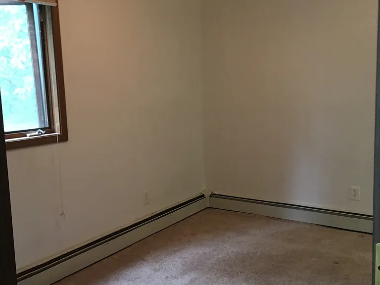 860 S Check St #1 — Photo 3