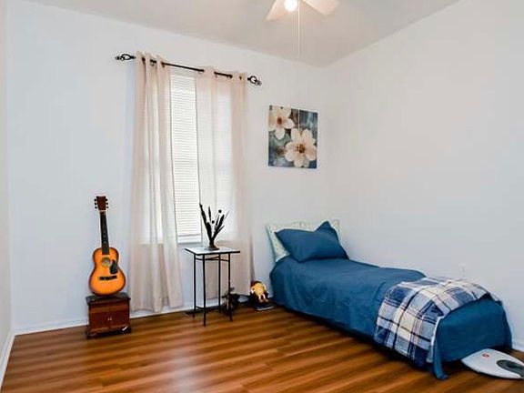5th image of 29 Kelston Dr