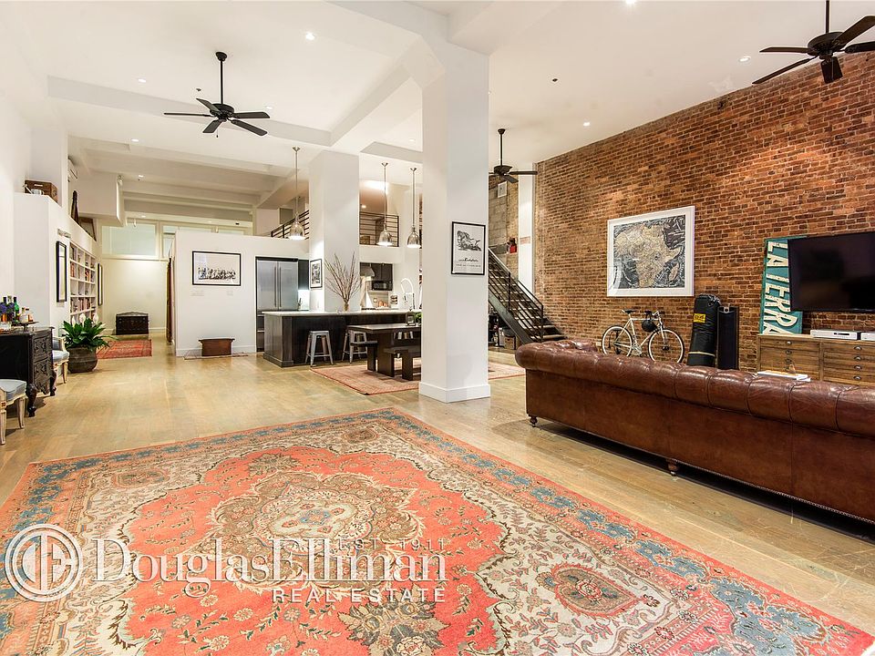 1st image of 60 Pineapple St APT 1B
