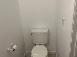 1868 Finsbury Ln, Virginia Beach, VA 23454