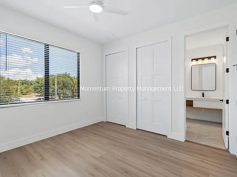 6401 S Richard Ave — Photo 25