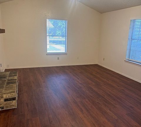 5th image of 7716 Westcliff Dr
