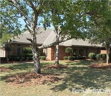 8109 Longneedle Place