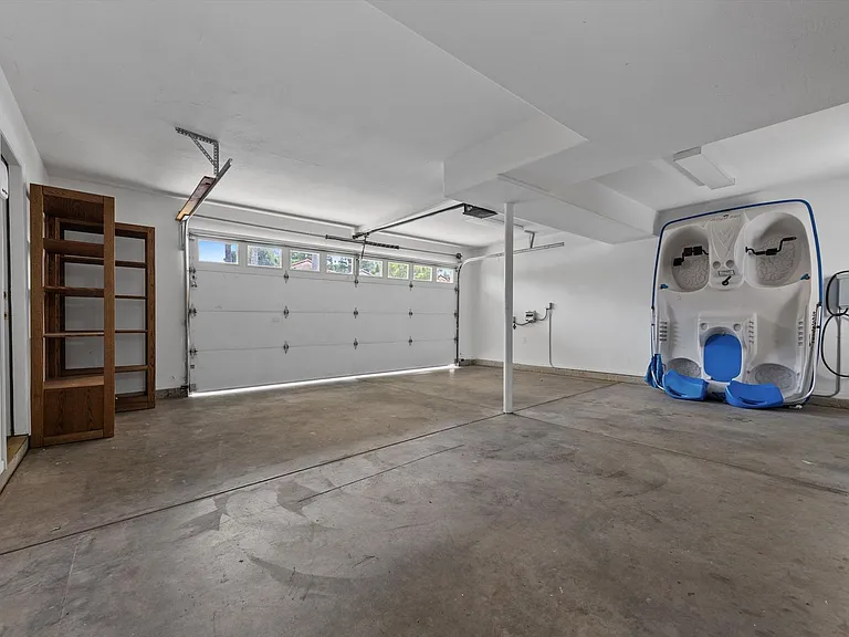 6016 Kings Canyon Dr — Photo 33