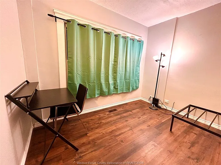 387 Josephine Ave — Photo 9
