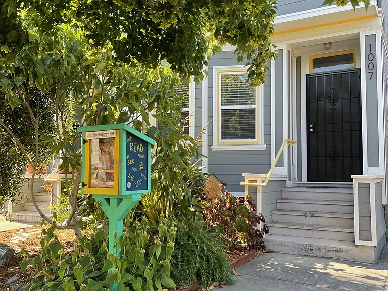 1007 54th St — Photo 1