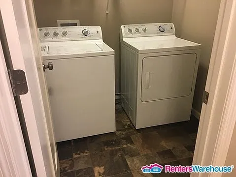 9643 Scott Ln N — Photo 12