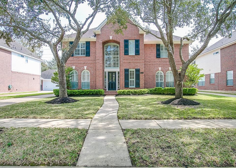 1st image of 2419 Oyster Loop Dr