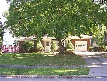 1st image of 614 Oak Knoll Ave NE
