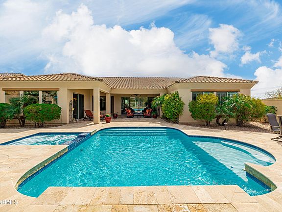 2nd image of 18164 W Desert Sage Drive