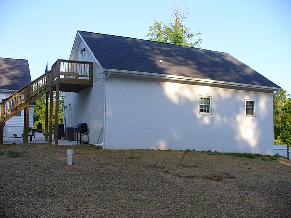 Back of 3 car garage