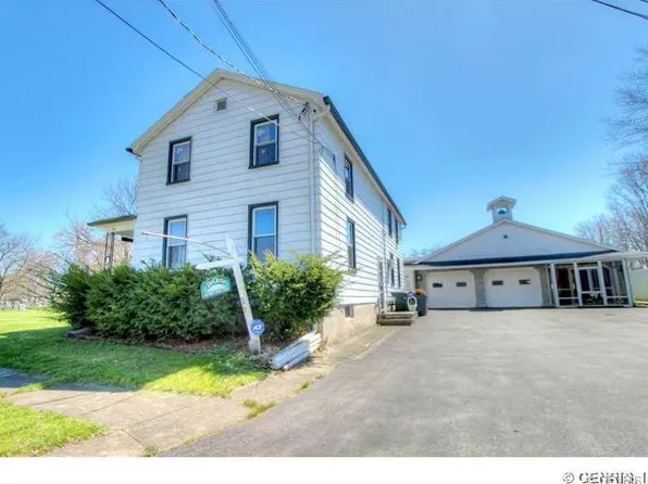 29 River Rd, Seneca Falls, NY 13148