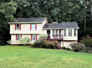 6105 Brook Ln, Acworth, GA 30102