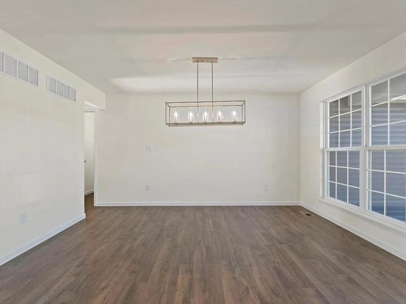 Dining room - main floor