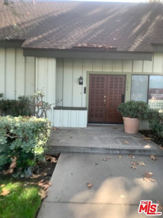 1st image of 10104 Karmont Ave
