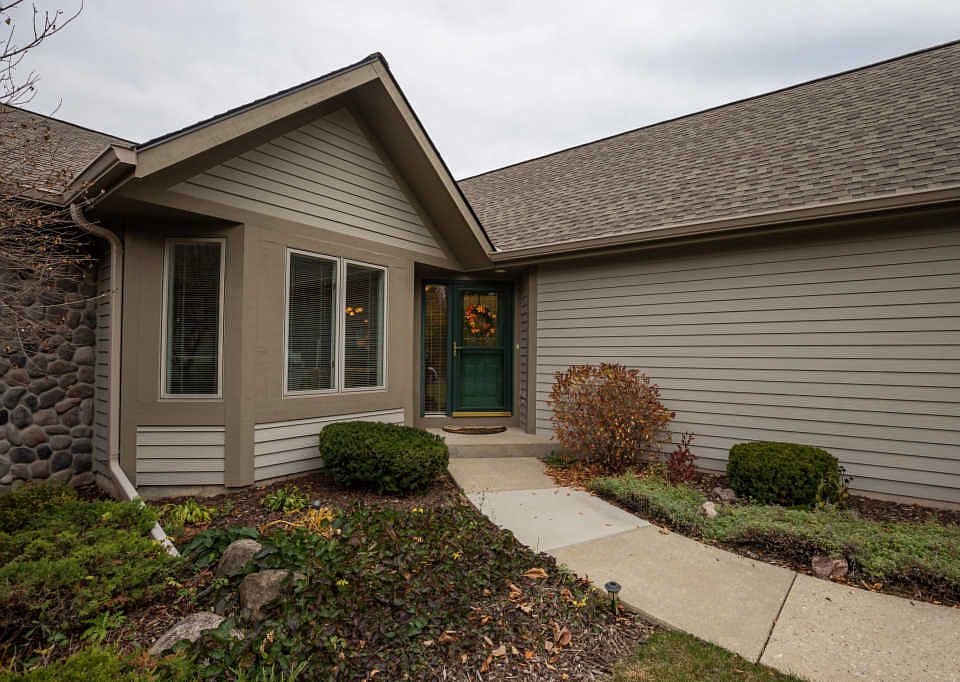 1st image of 515 White Oak Trl #2