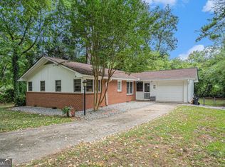 2307 Hunting Valley Dr, Decatur, GA 30033