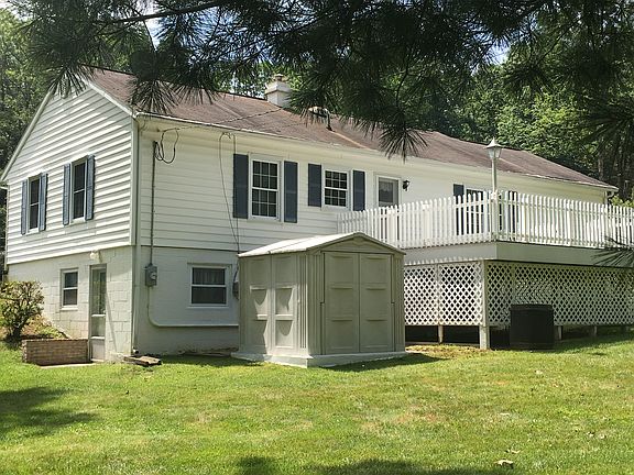 3rd image of 1993 Highland Dr