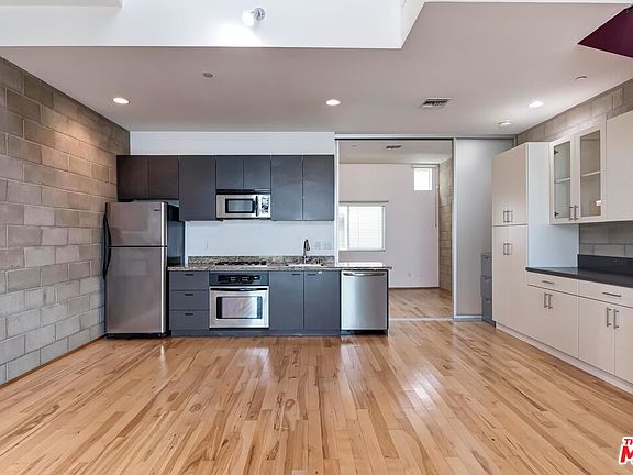 4th image of 717 N Highland Ave Suite 16