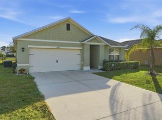 2633 Grand Central Ave, Tavares, FL 32778