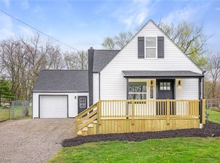 3208 Royal Ave NE, Canton, OH 44705