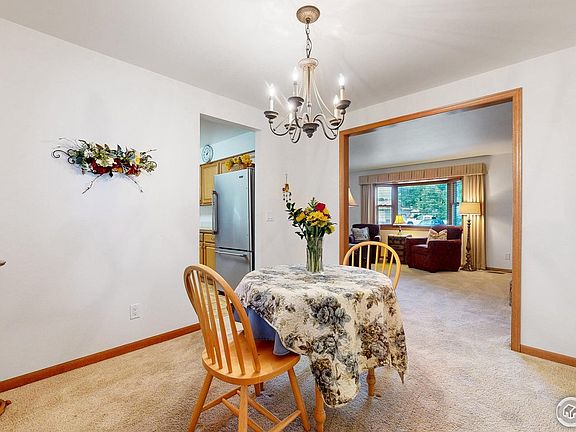 4th image of 1106 Yew Pl