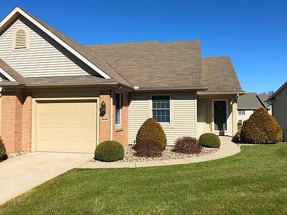 2nd image of 1648 Edgebrooke Ct